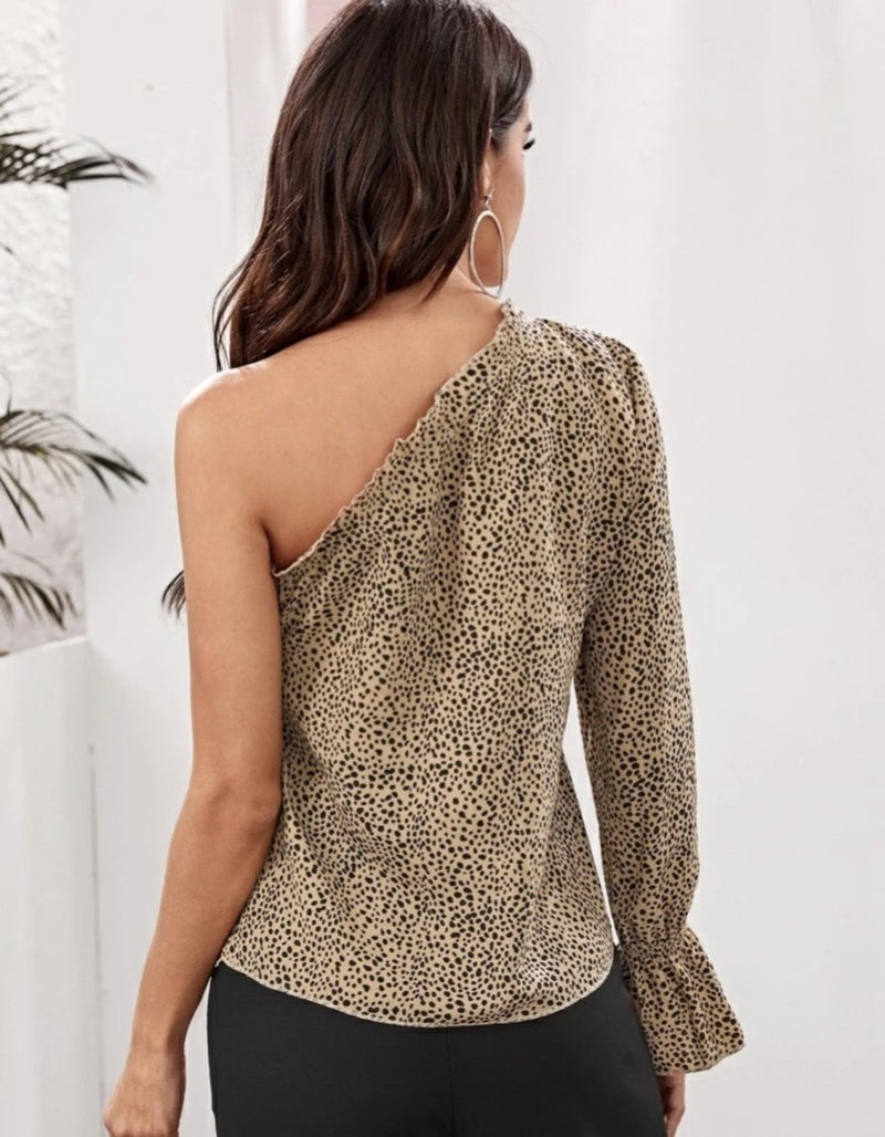 The Spotted Blouse
